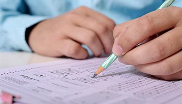 пишем на них нужные формулы и расклеиваем по дому