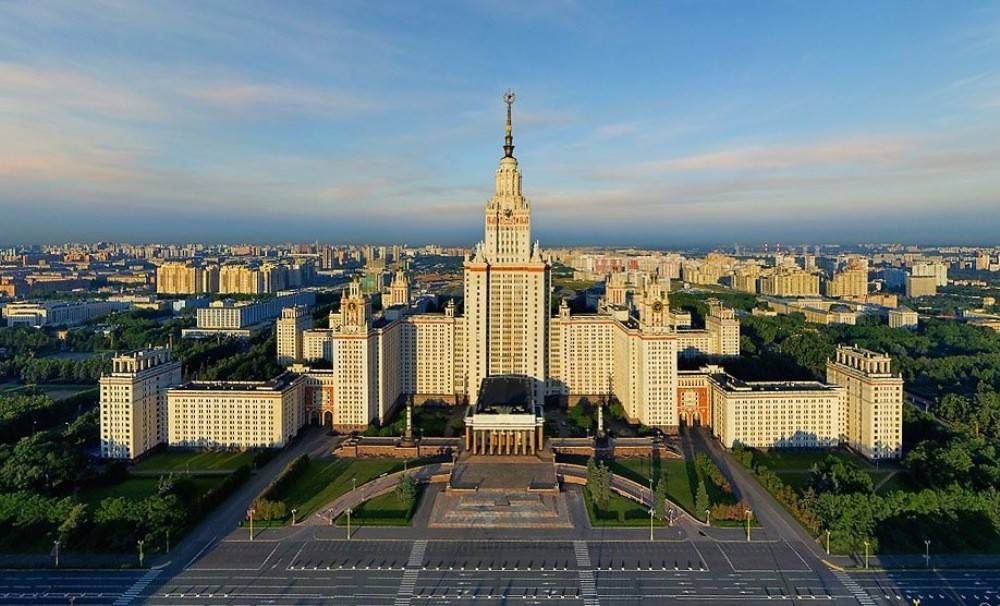 Московский государственный университет имени Ломоносова Московский государственный университет имени Ломоносова